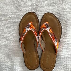 Kenneth Cole Reaction Beaded Sandals Sz 7